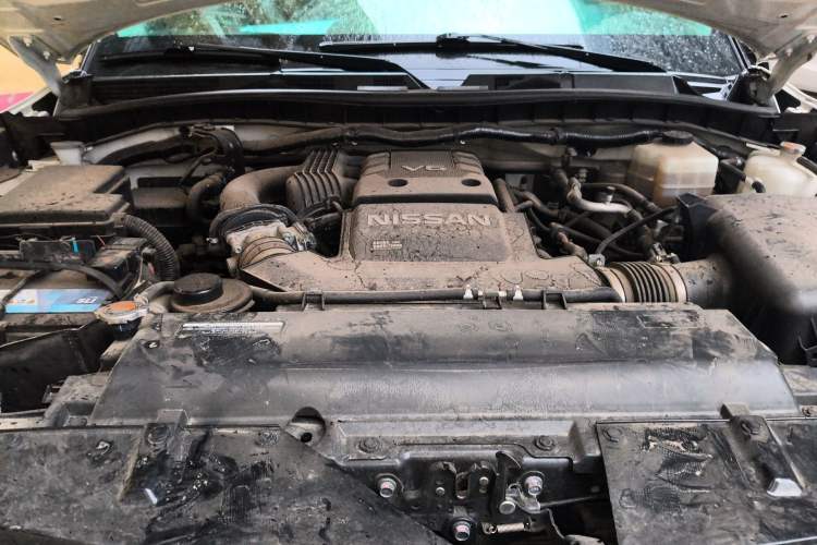 Used Nissan Patrol 2018 4.0L LinkedIn Edition Engine Bay