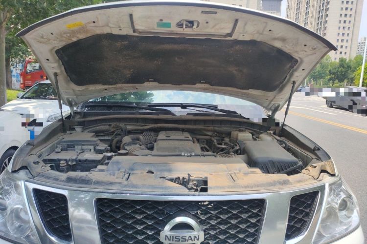 Used Nissan Patrol 2018 Y62 4.0 XE Middle East Engine Bay