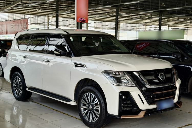 Used Nissan Patrol 2018 4.0L LinkedIn Edition Exterior 1