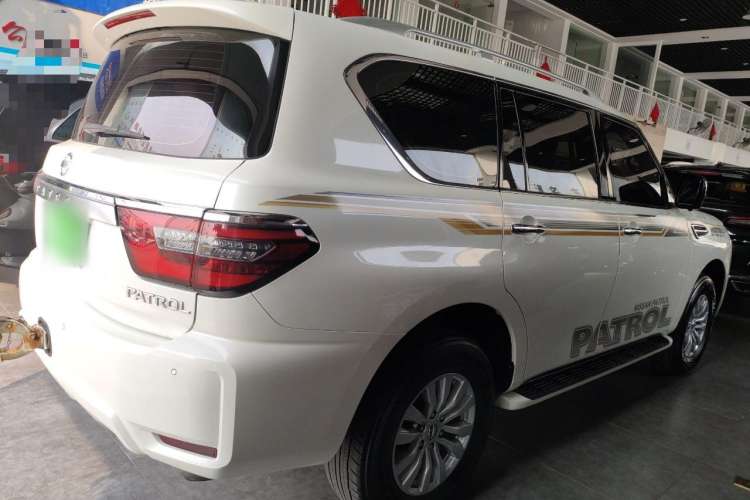 Used Nissan Patrol 2018 4.0L LinkedIn Edition Exterior 2