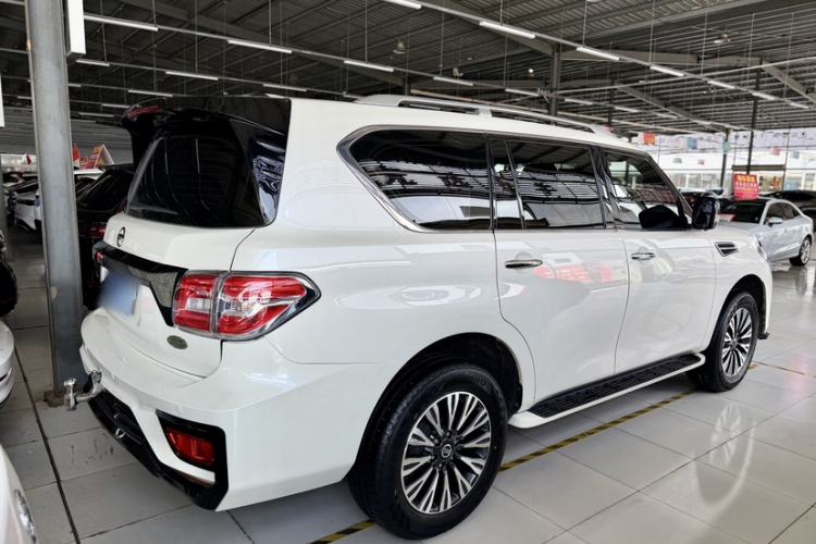 Used Nissan Patrol 2018 4.0L LinkedIn Edition Exterior 2