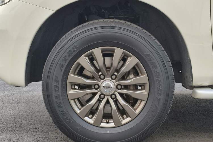 Used Nissan Patrol 2018 4.0L LinkedIn Edition Exterior 4