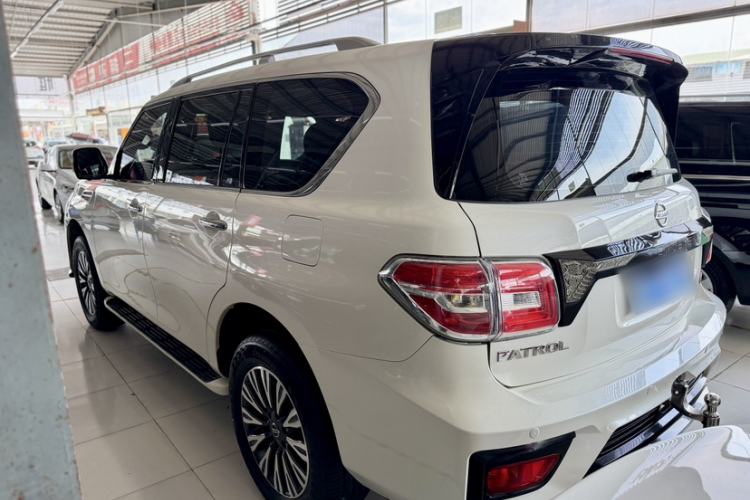 Used Nissan Patrol 2018 4.0L LinkedIn Edition Exterior 5
