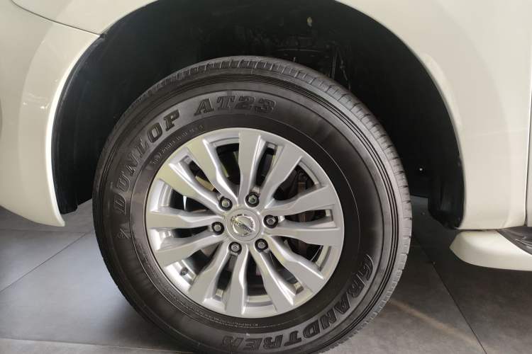 Used Nissan Patrol 2018 4.0L LinkedIn Edition Exterior 6