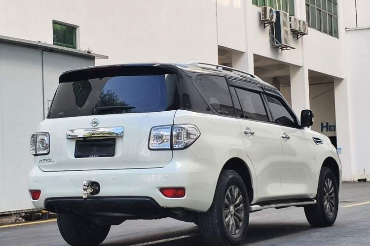 Used Nissan Patrol 2018 4.0L LinkedIn Edition Exterior 7