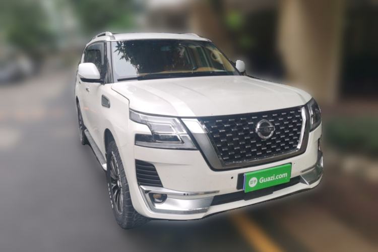 Used Nissan Patrol 2018 4.0L LinkedIn Edition Front Right 45 Deg