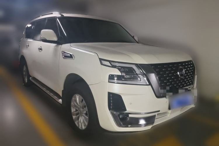 Used Nissan Patrol 2018 4.0L LinkedIn Edition Front Right 45 Deg