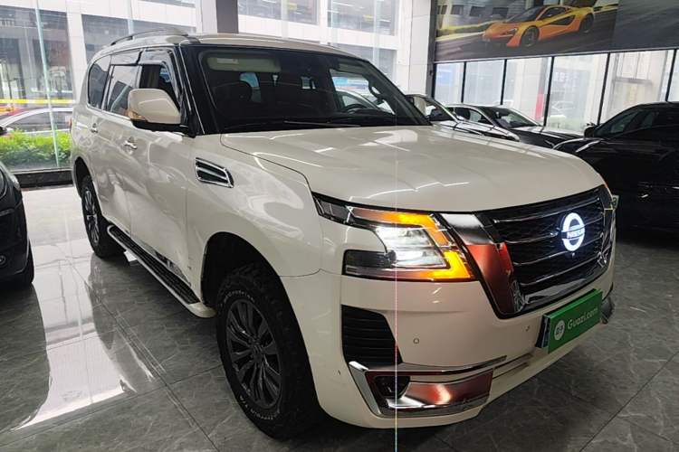 Used Nissan Patrol 2018 4.0L Automatic 7-Seater Middle East Version Front Right 45 Deg