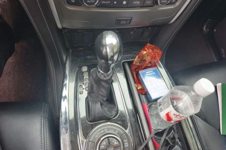 Used Nissan Patrol  Gear Lever