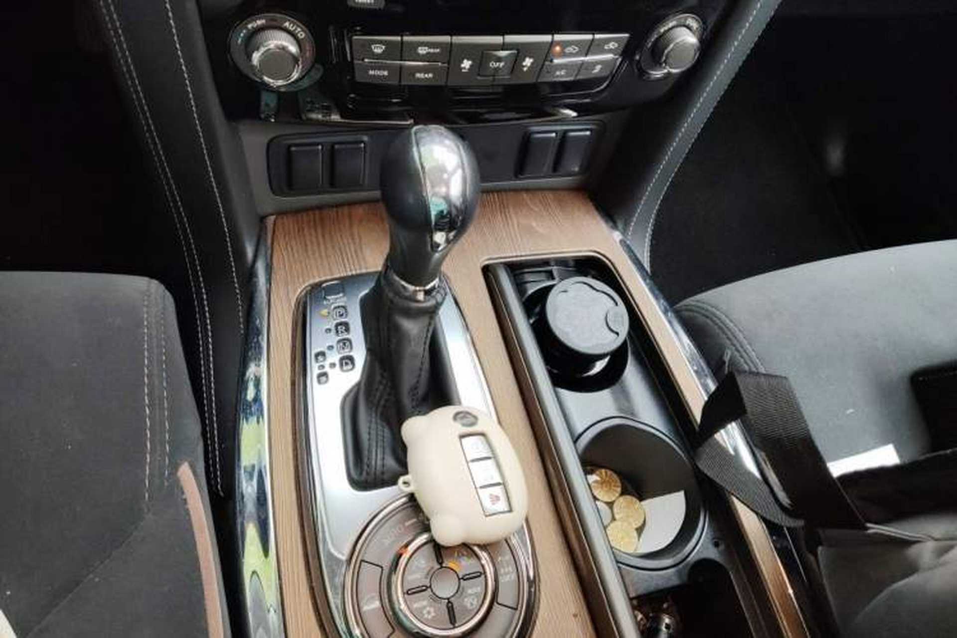 Used Nissan Patrol  Gear Lever