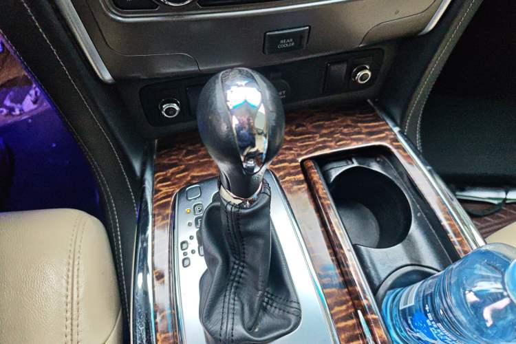 Used Nissan Patrol  Gear Lever