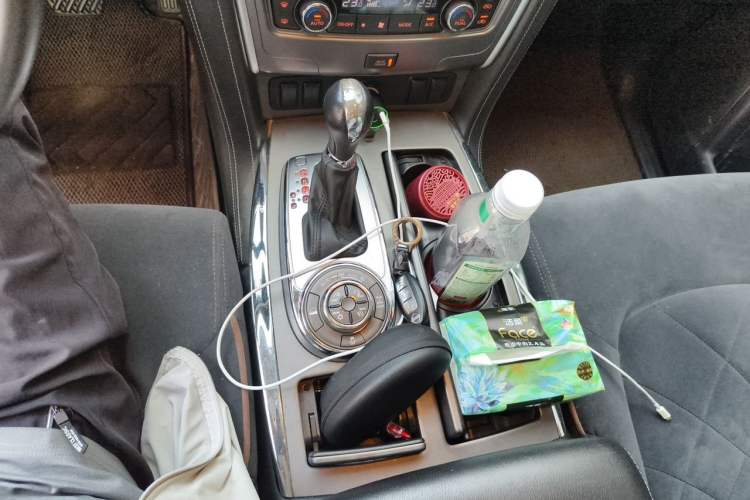Used Nissan Patrol  Gear Lever
