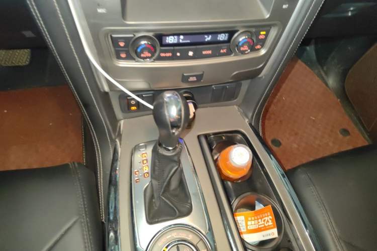 Used Nissan Patrol  Gear Lever
