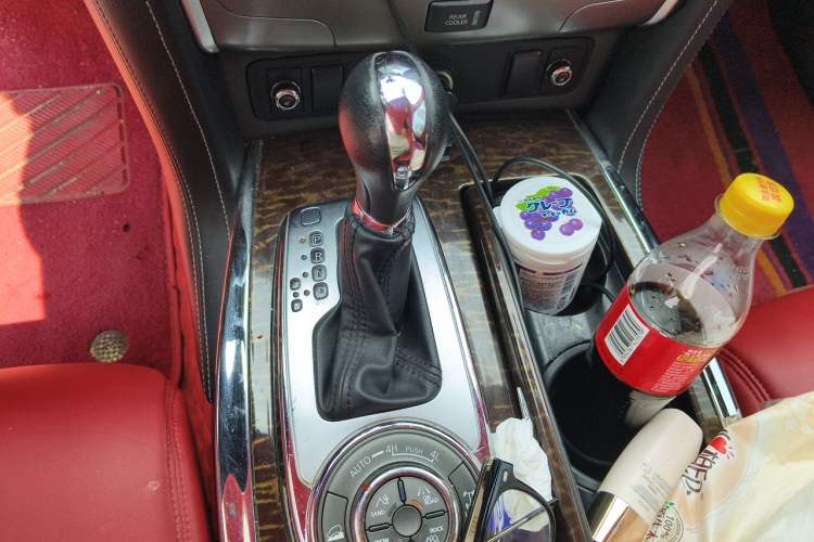 Used Nissan Patrol  Gear Lever