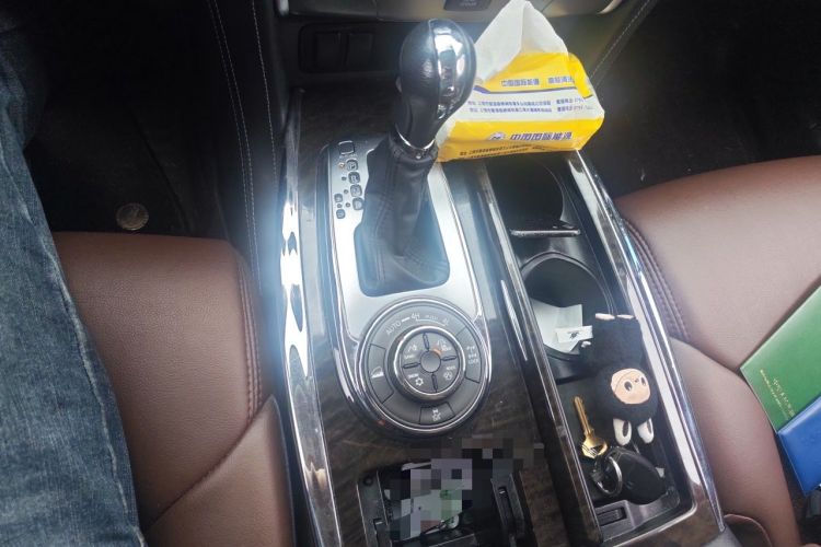 Used Nissan Patrol  Gear Lever