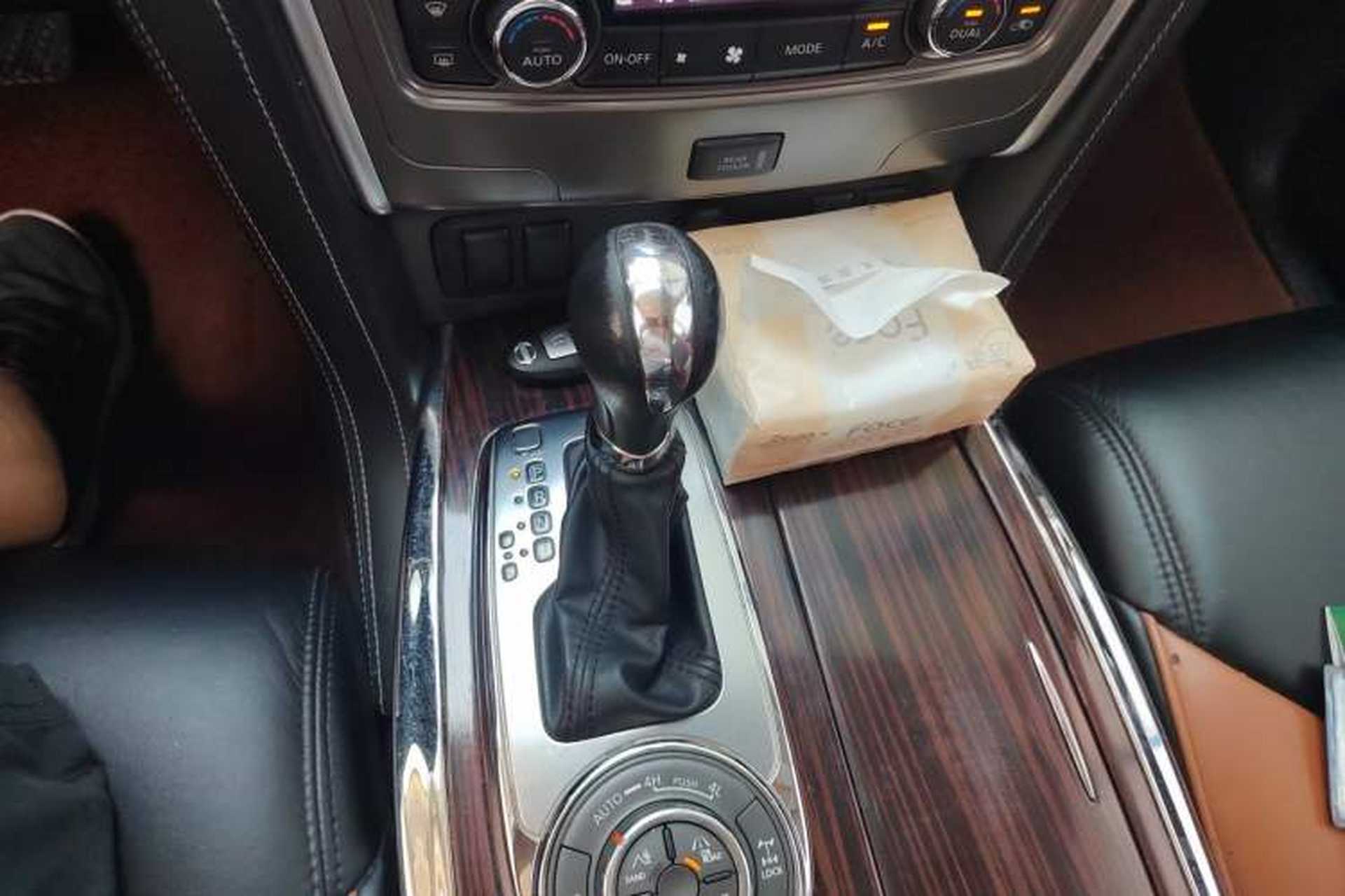 Used Nissan Patrol  Gear Lever