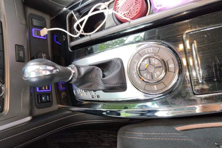 Used Nissan Patrol  Gear Lever