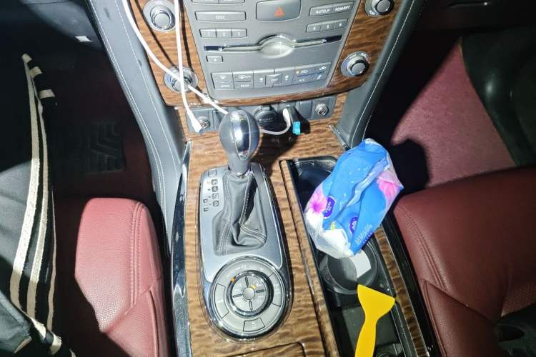 Used Nissan Patrol  Gear Lever