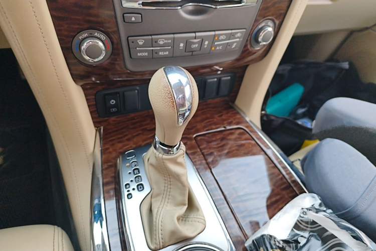 Used Nissan Patrol  Gear Lever