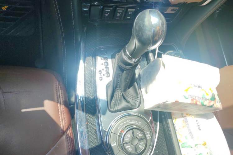 Used Nissan Patrol  Gear Lever