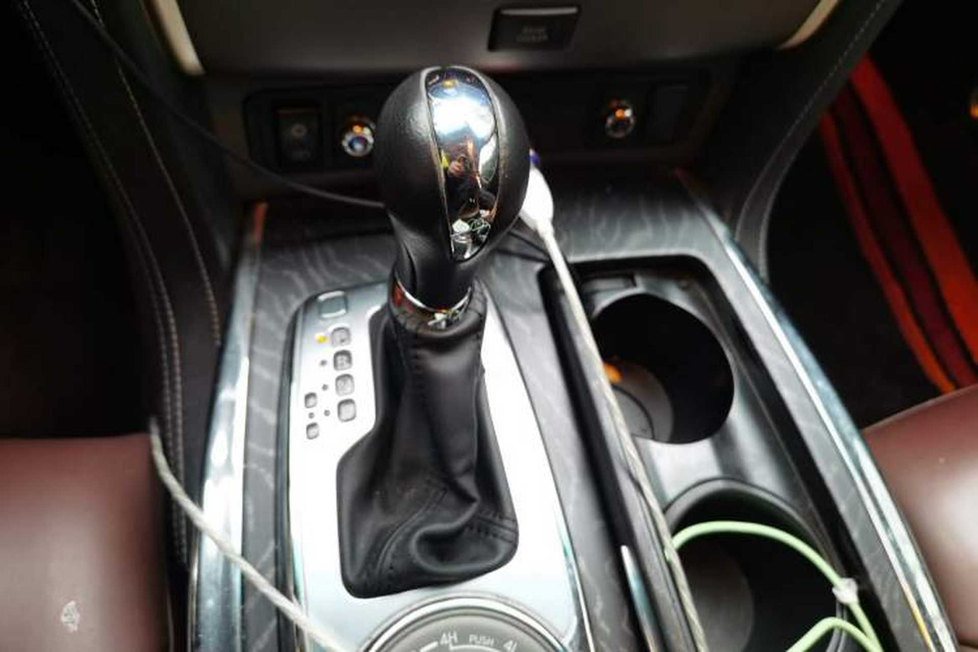 Used Nissan Patrol  Gear Lever