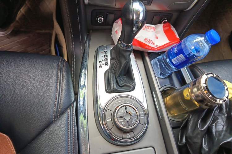 Used Nissan Patrol  Gear Lever