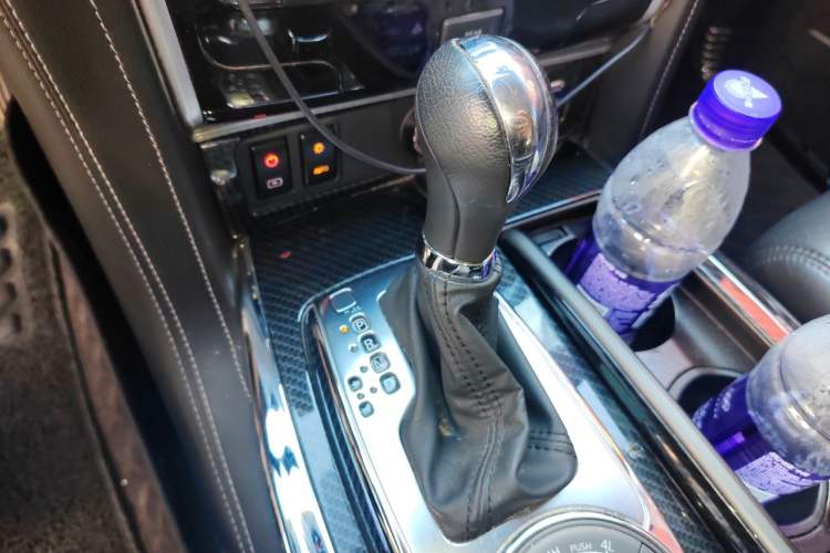 Used Nissan Patrol  Gear Lever