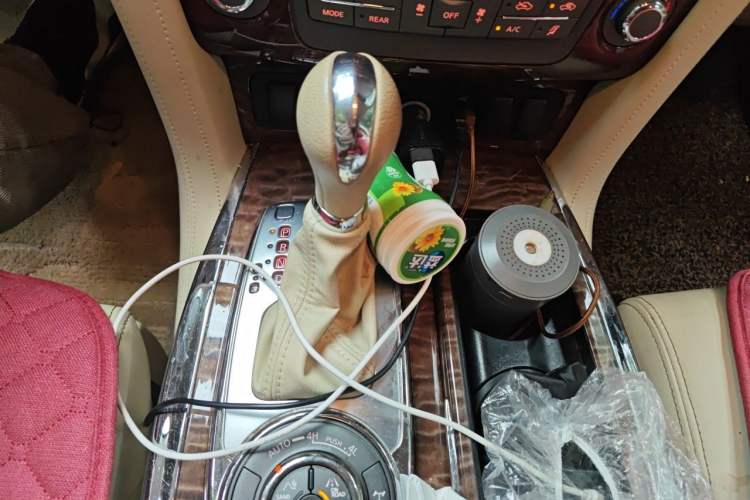 Used Nissan Patrol 2018 4.0L Flagship Model Gear Lever