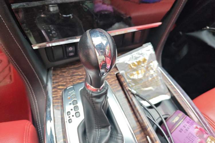 Used Nissan Patrol  Gear Lever