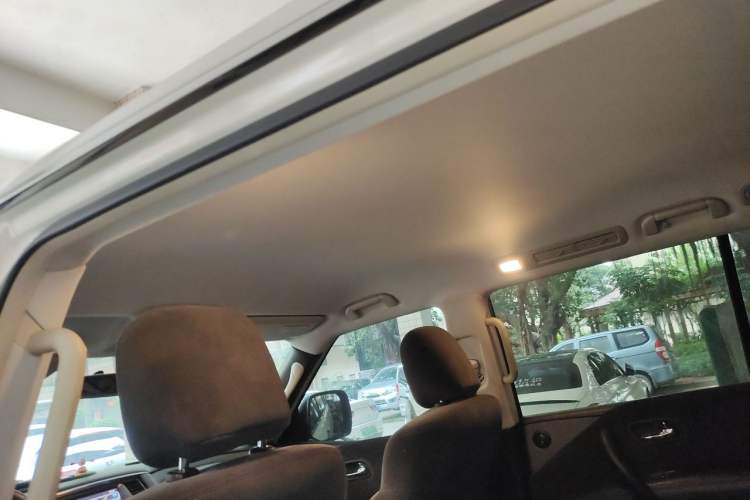Used Nissan Patrol  Headliner
