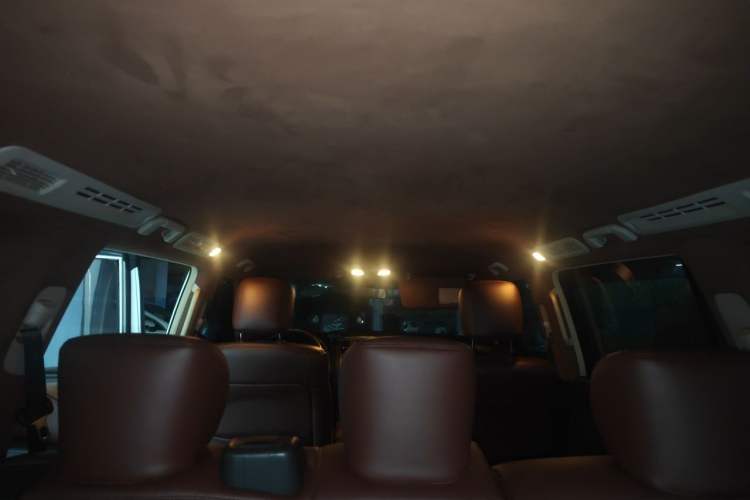 Used Nissan Patrol 2018 4.0L LinkedIn Edition Headliner