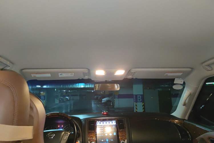 Used Nissan Patrol 2018 4.0L LinkedIn Edition Headliner