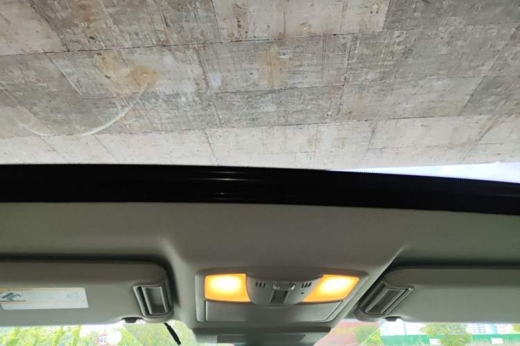 Used Nissan Patrol 2018 4.0L Flagship Model Headliner