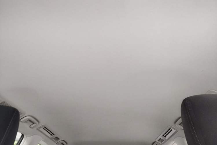 Used Nissan Patrol 2018 4.0L Automatic 7-Seater Middle East Version Headliner