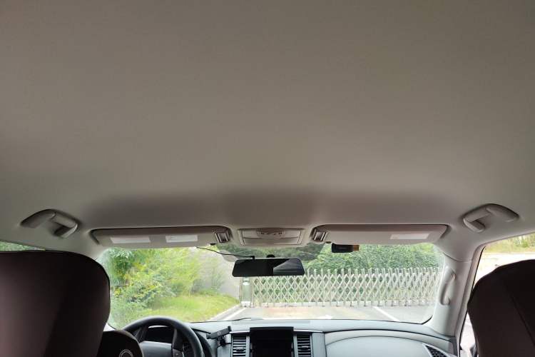 Used Nissan Patrol 2018 4.0L LinkedIn Edition Headliner