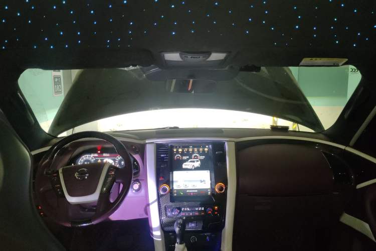Used Nissan Patrol 2018 4.0L LinkedIn Edition Headliner