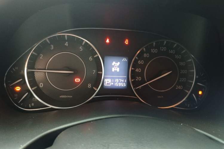 Used Nissan Patrol 2018 4.0L Automatic 7-Seater Middle East Version Instrument Cluster