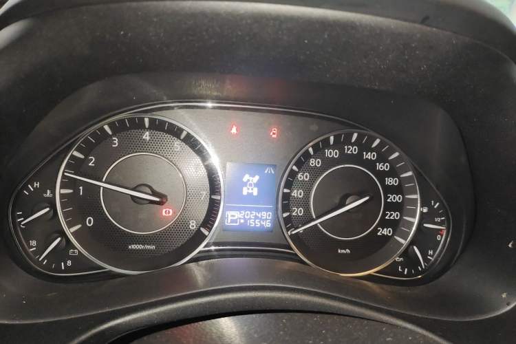 Used Nissan Patrol  Instrument Cluster