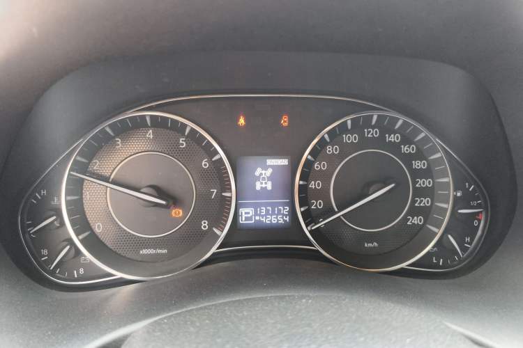 Used Nissan Patrol  Instrument Cluster