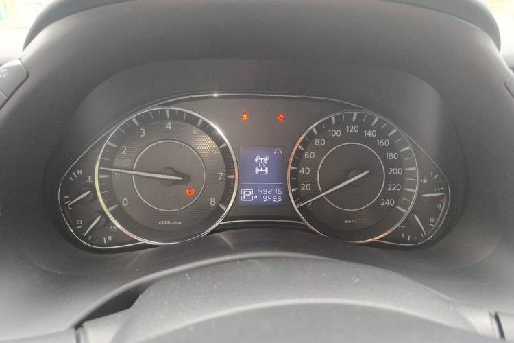 Used Nissan Patrol  Instrument Cluster