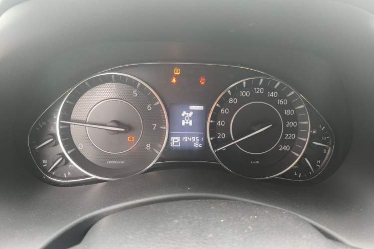 Used Nissan Patrol 2018 4.0L LinkedIn Edition Instrument Cluster