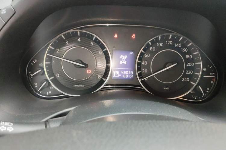 Used Nissan Patrol  Instrument Cluster