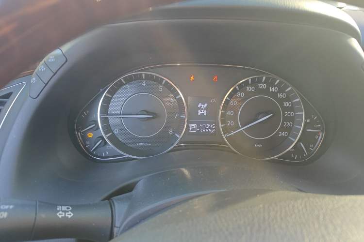 Used Nissan Patrol 2018 4.0L LinkedIn Edition Instrument Cluster