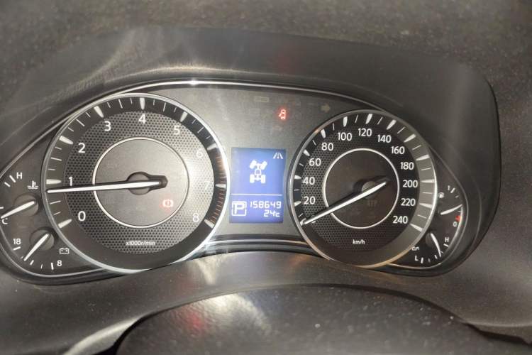 Used Nissan Patrol 2018 4.0L Automatic 7-Seater Middle East Version Instrument Cluster