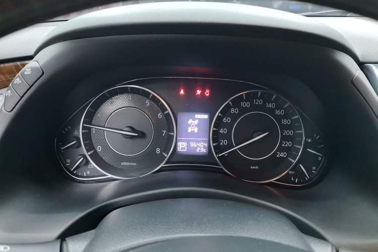 Used Nissan Patrol 2018 4.0L Automatic 7-Seater Middle East Version Instrument Cluster