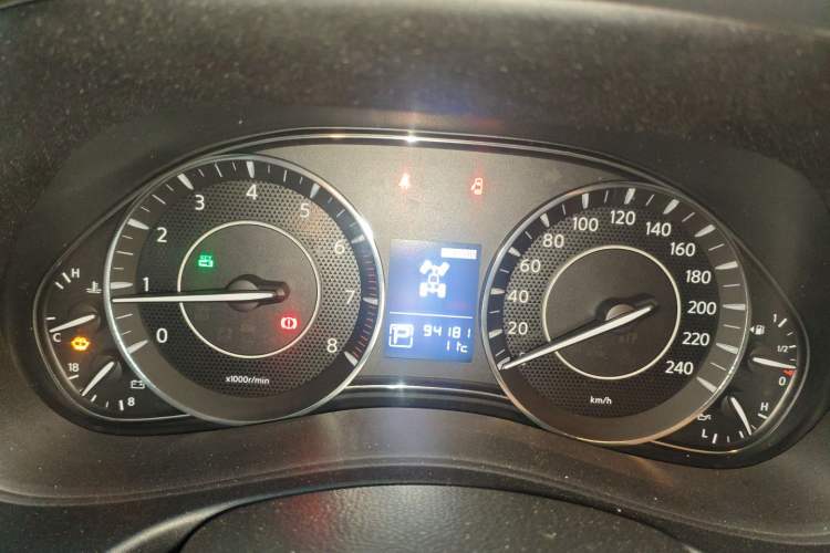 Used Nissan Patrol 2018 4.0L LinkedIn Edition Instrument Cluster