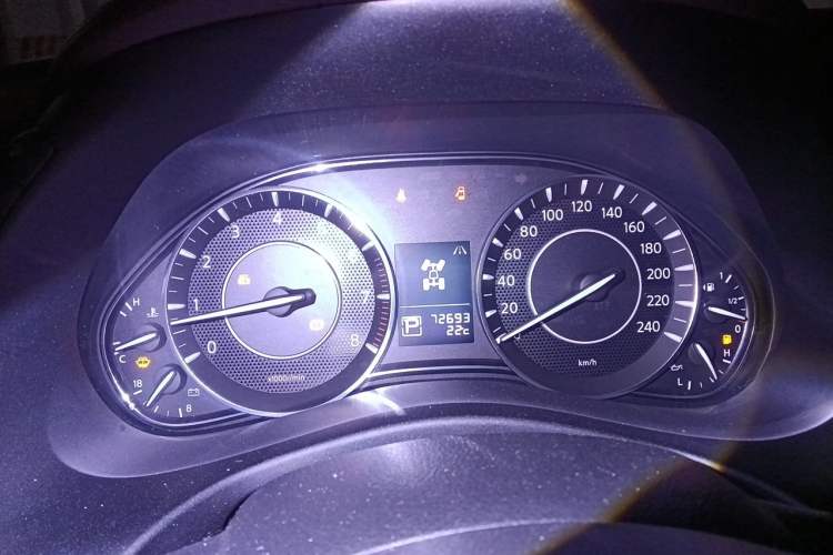 Used Nissan Patrol  Instrument Cluster