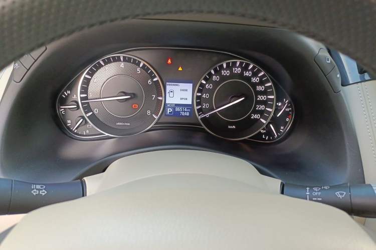 Used Nissan Patrol  Instrument Cluster