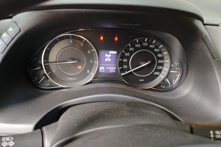 Used Nissan Patrol  Instrument Cluster