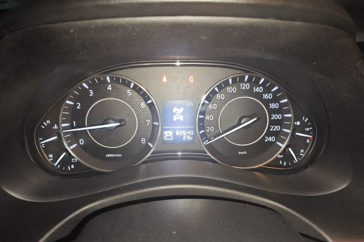 Used Nissan Patrol  Instrument Cluster